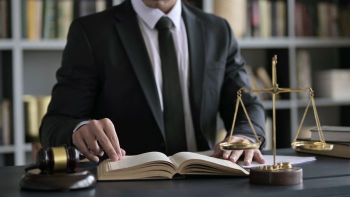 Pourquoi se faire accompagner par un avocat en droit fiscal ?