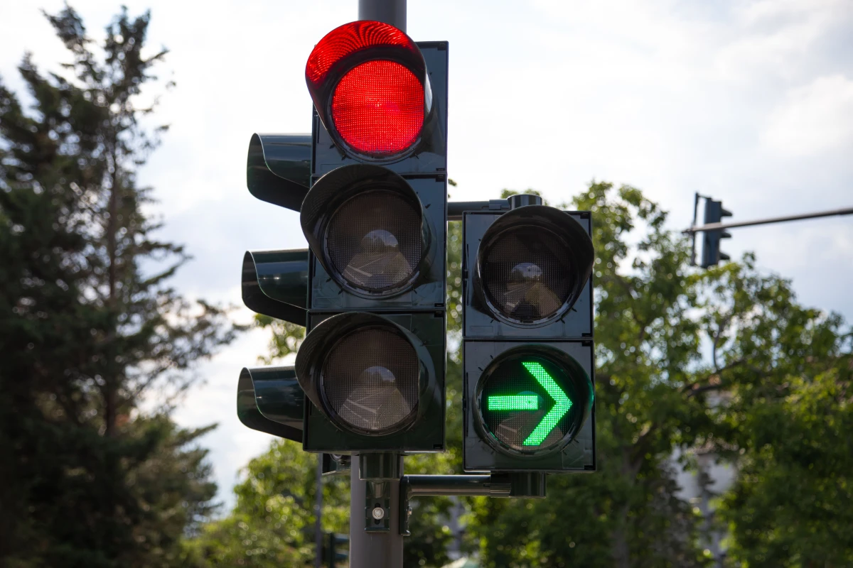Défendre vos droits sur la route : Guide juridique pour les automobilistes